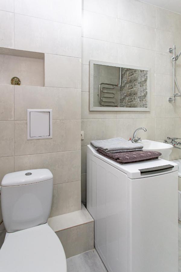 Apartment центр просторі апартаменти, поруч площа